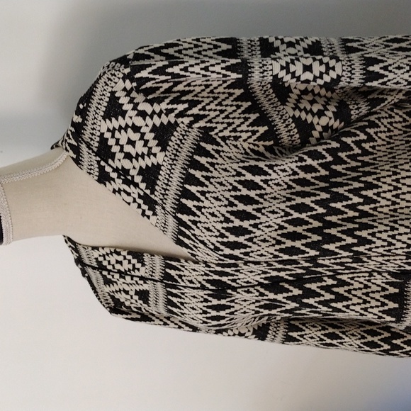 River Island Geometric Cardigan US 14 - Picture 2 of 11